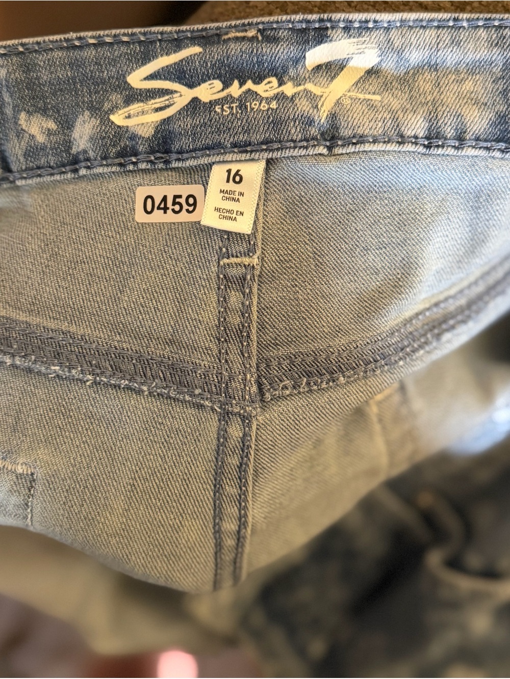Seven7 Floral Print Kick Flare Jeans | Size 16 | Casual to Girls Night - Picture 8 of 8